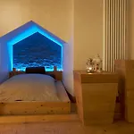 Rezia Hotel 4*