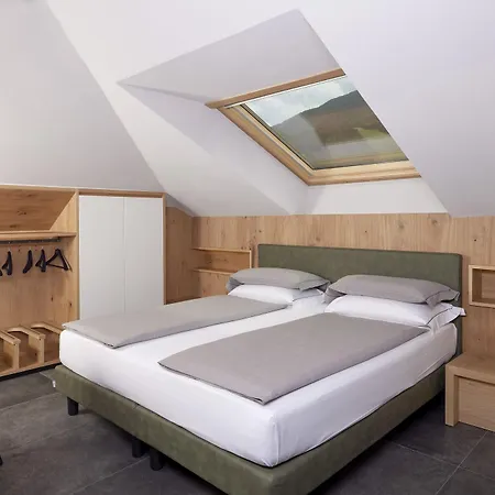 Hotel Rezia 4*