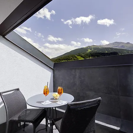 Rezia Отель Бормио