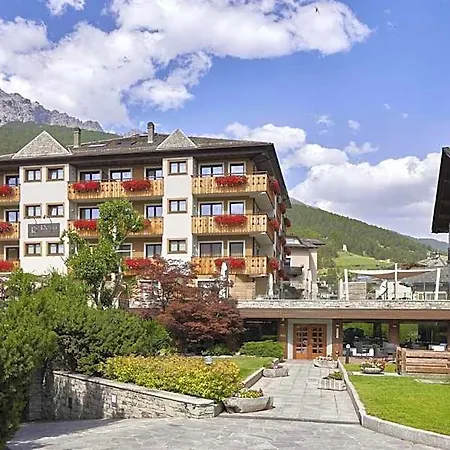 Rezia Hotel 4*
